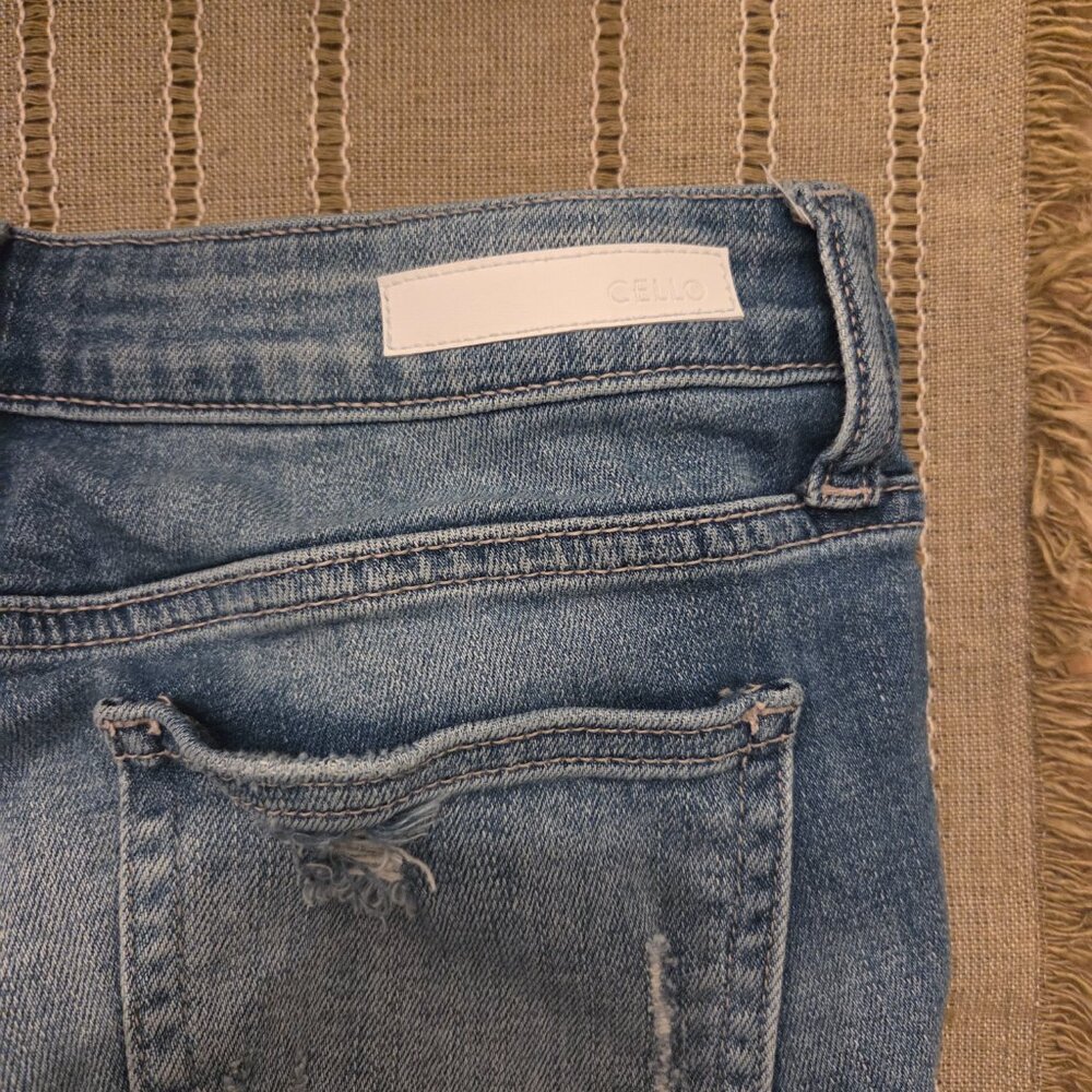 CELLO‎ High Rise Skinny Jeans - Picture 2 of 4